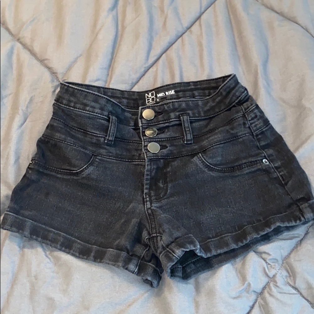 mid-rise black shorts